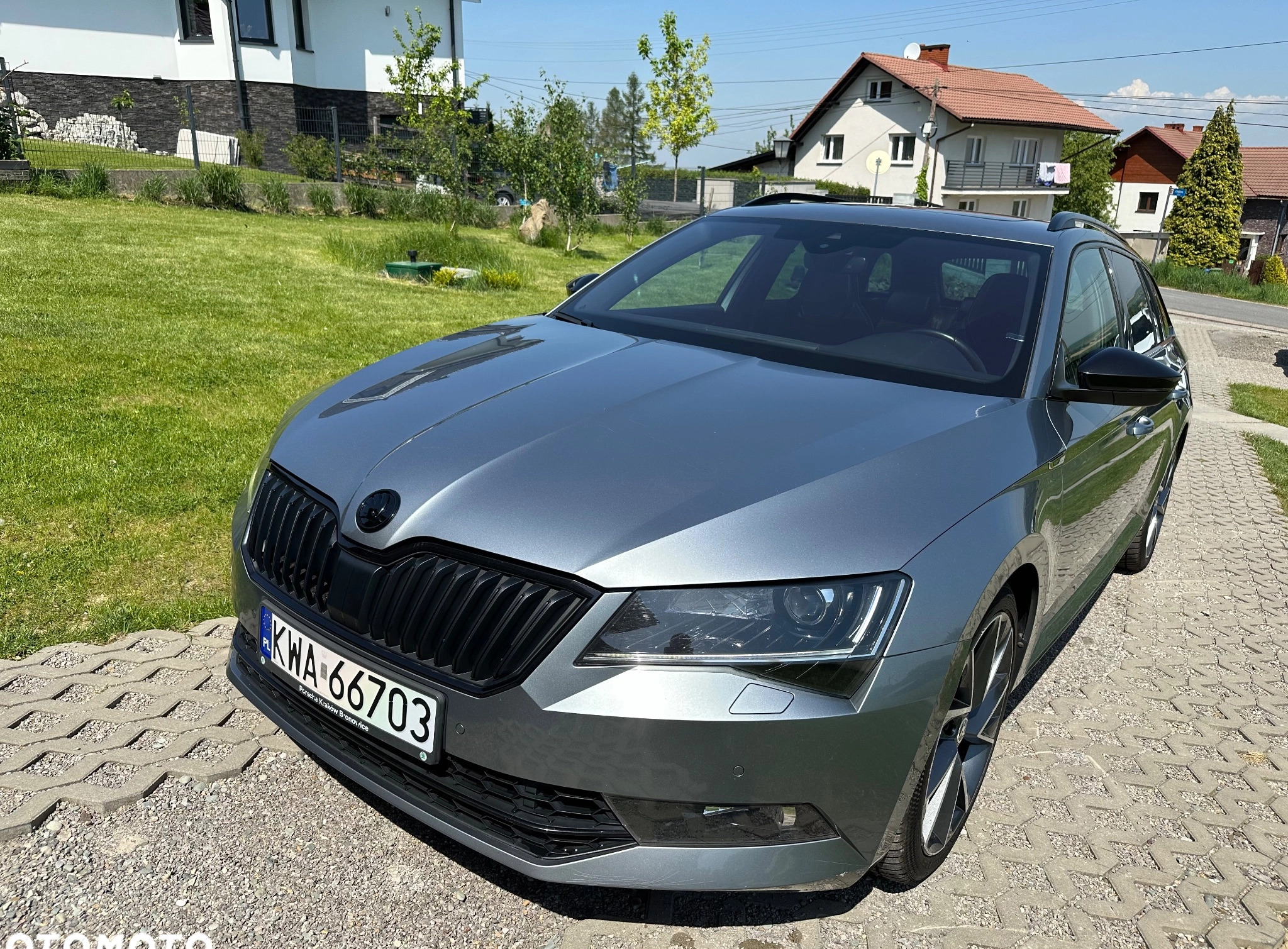 Skoda Superb cena 109400 przebieg: 119600, rok produkcji 2017 z Andrychów małe 781